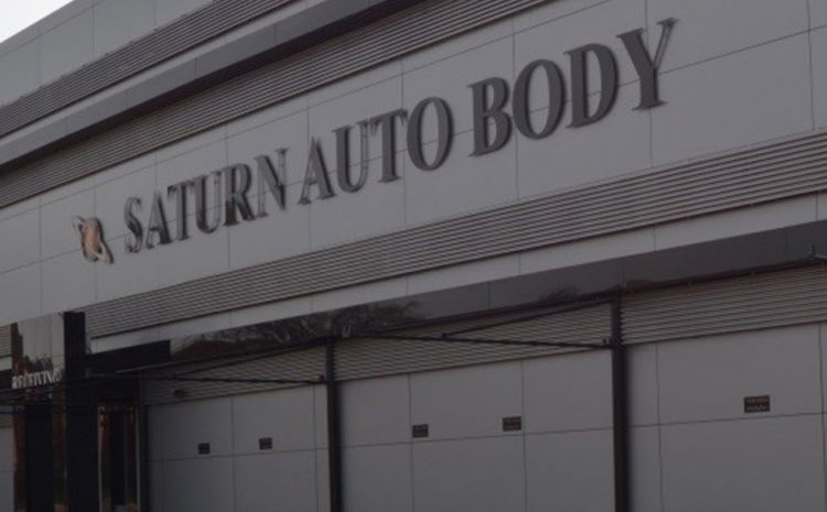  Saturn Auto Body
